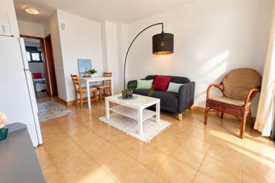 Lovely Apartment in Great Loccaton with Communal Pool