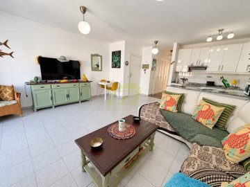 Ground Floor Apartment with Private Terrace in Marcastell