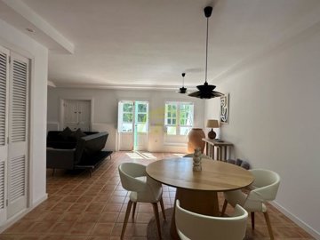 Traditional Canarian charm in the vibrant centre of Costa Teguise