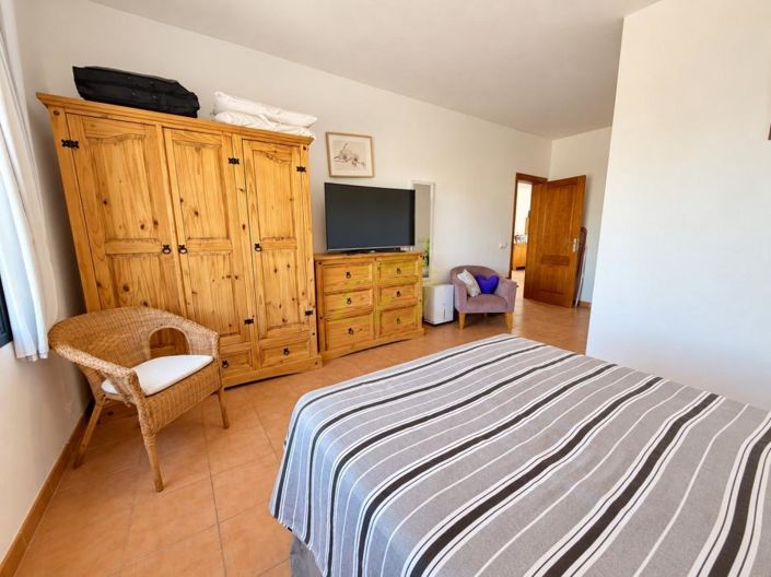Image No.10-4 Bed Villa for sale