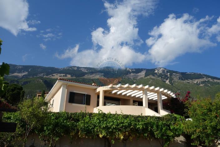 Image No.5-5 Bed House for sale
