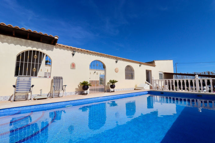 Image No.43-5 Bed Country House for sale