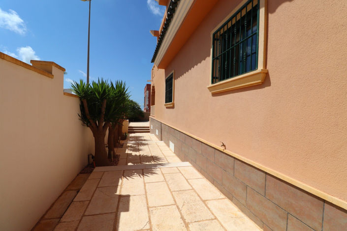 Image No.21-Villa de 4 chambres à vendre à Alicante