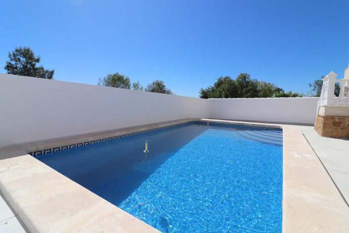Image No.2-3 Bed Villa for sale