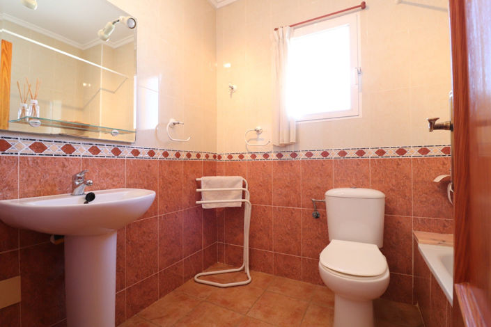 Image No.26-3 Bed Villa for sale