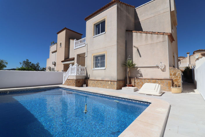 Image No.32-3 Bed Villa for sale