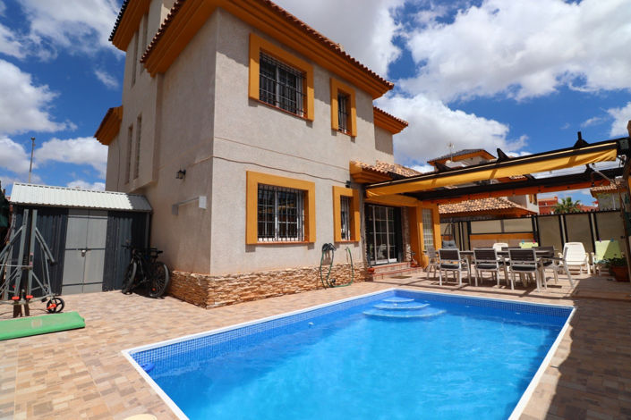 Image No.21-3 Bed Villa for sale