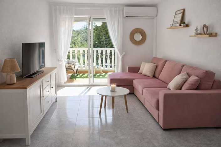 Image No.3-2 Bed Townhouse for sale