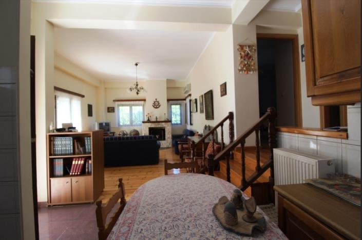 Image No.5-4 Bed Country House for sale