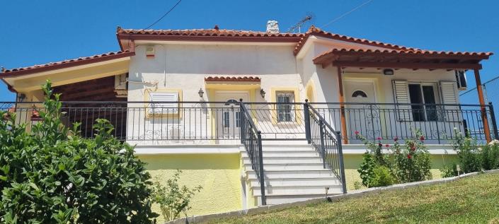 Image No.2-4 Bed House for sale