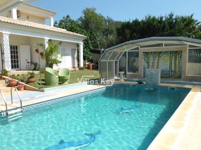 Image No.2-4 Bed House for sale