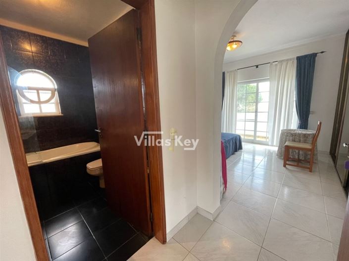 Image No.15-3 Bed House for sale