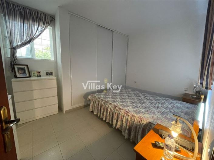 Image No.19-3 Bed House for sale