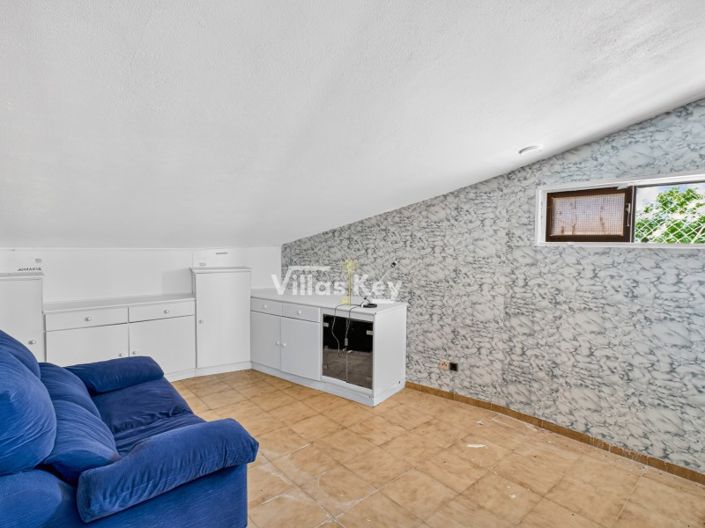 Image No.19-3 Bed House for sale