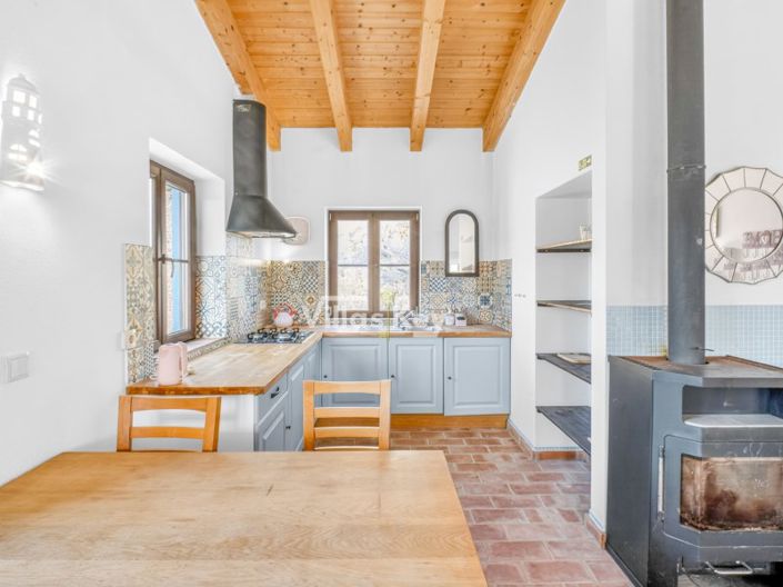 Image No.33-4 Bed Farmhouse for sale