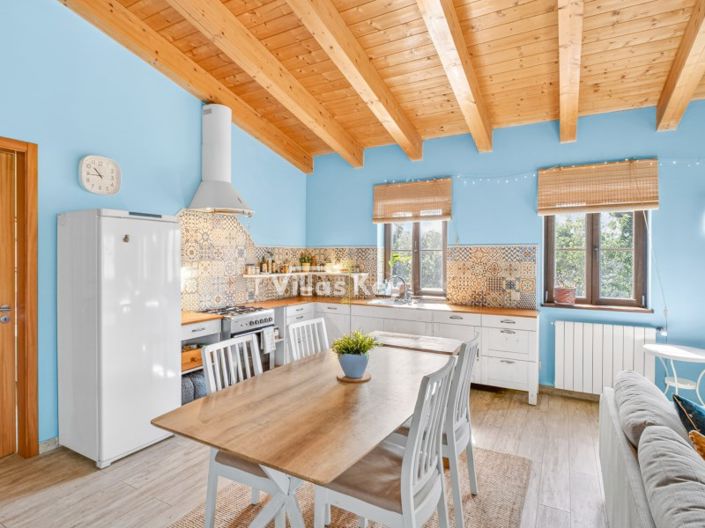 Image No.6-4 Bed Farmhouse for sale
