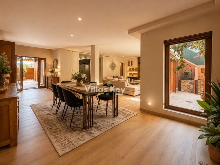 Image No.5-4 Bed House for sale