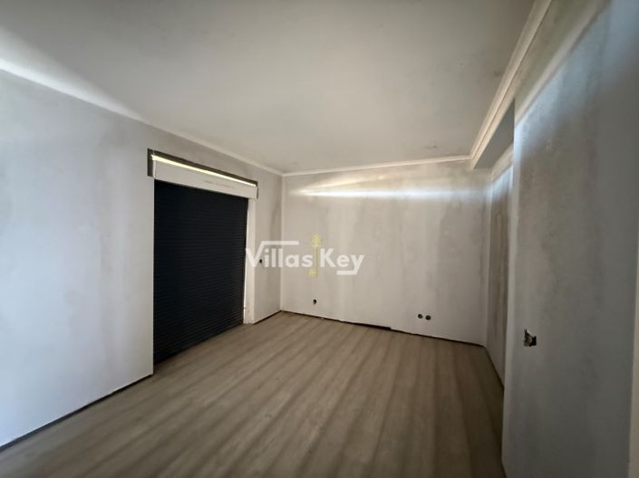 Image No.30-3 Bed House for sale