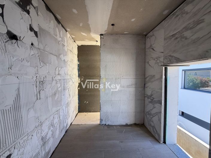 Image No.31-3 Bed House for sale