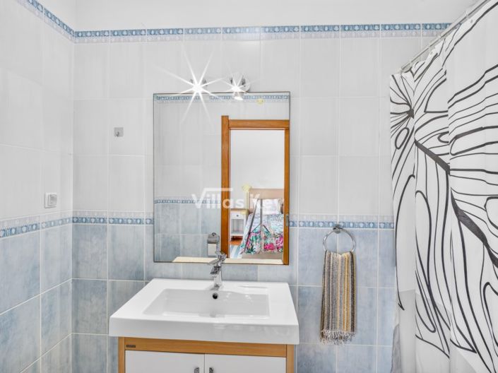 Image No.16-3 Bed House for sale