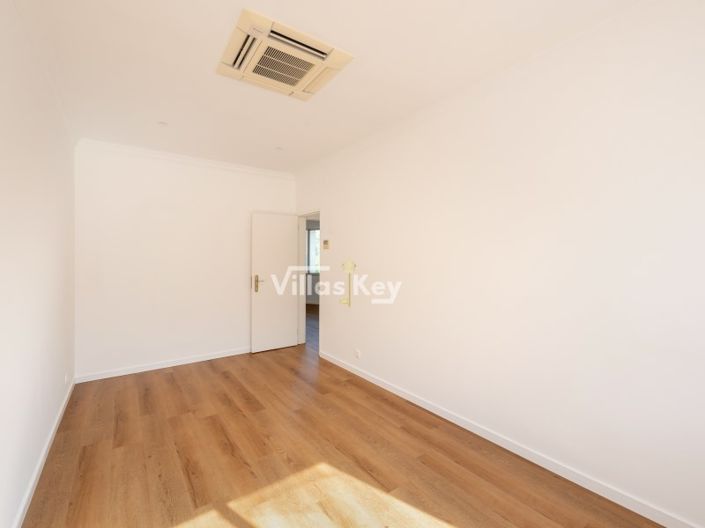 Image No.15-3 Bed Apartment for sale