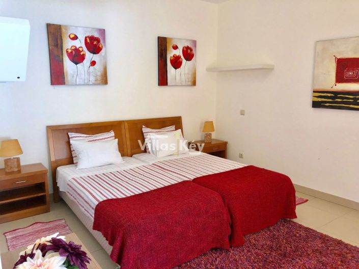 Image No.23-5 Bed House for sale