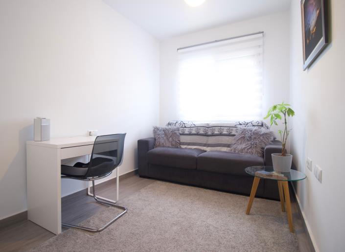Image No.9-3 Bed Semi-Detached for sale