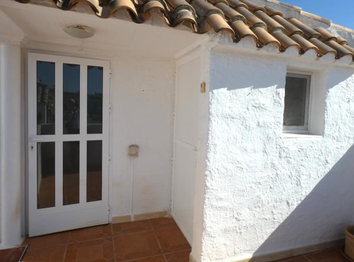 Image No.39-2 Bed Villa / Detached for sale