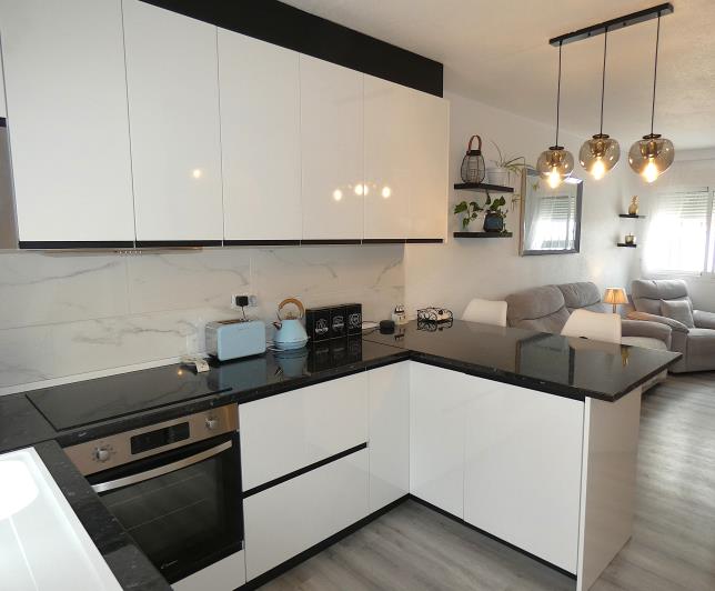 Image No.29-2 Bed Villa / Detached for sale