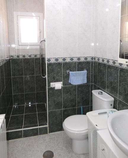 Image No.28-3 Bed Villa / Detached for sale