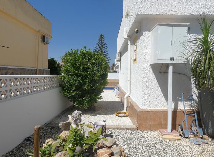 Image No.49-3 Bed Villa / Detached for sale