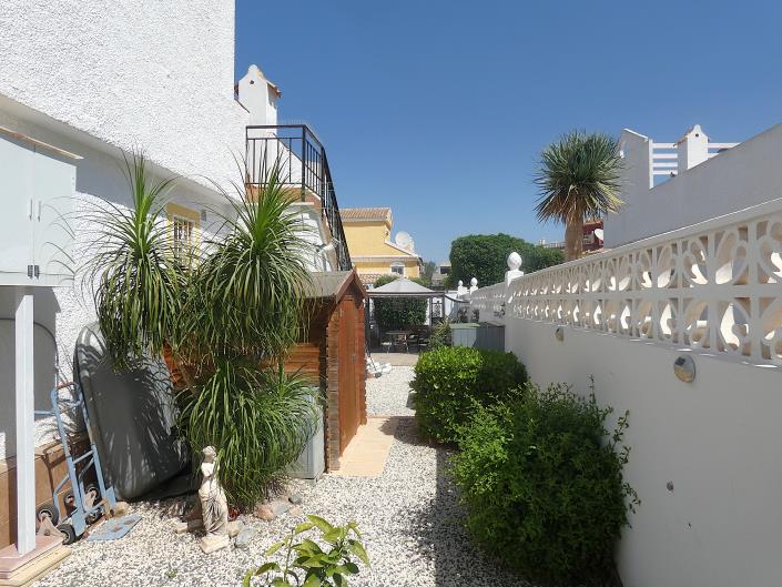 Image No.50-3 Bed Villa / Detached for sale