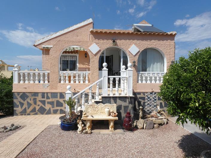 Image No.5-2 Bed Villa / Detached for sale