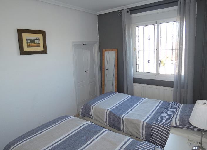Image No.20-3 Bed Villa / Detached for sale