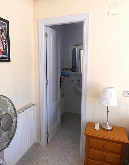 Image No.25-3 Bed Villa / Detached for sale