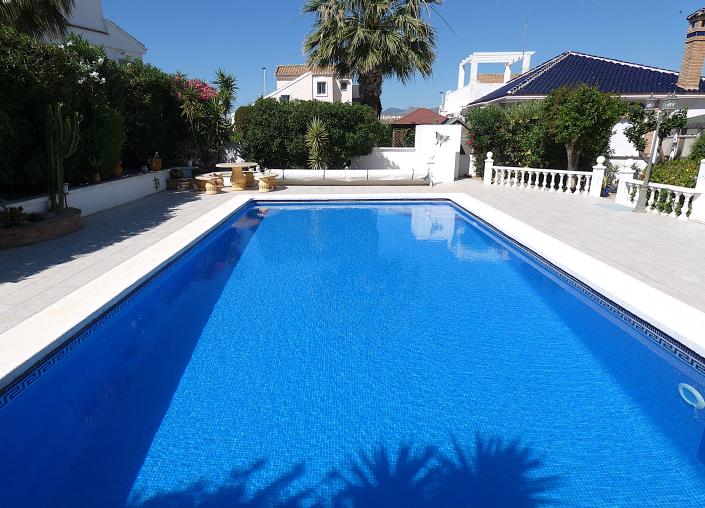 Image No.41-3 Bed Villa / Detached for sale