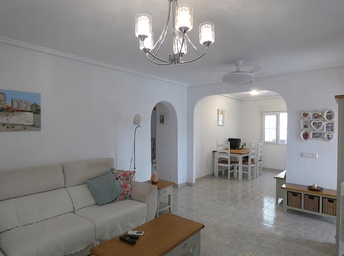 Image No.12-4 Bed Villa / Detached for sale