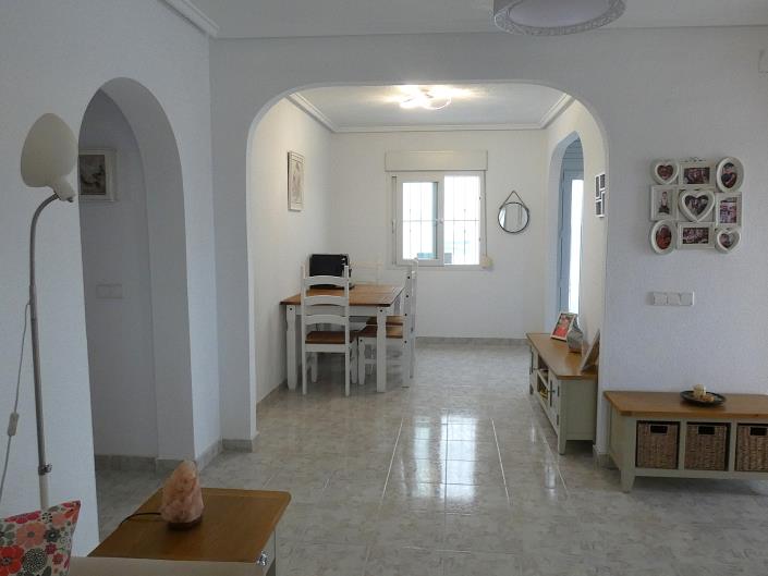 Image No.24-4 Bed Villa / Detached for sale