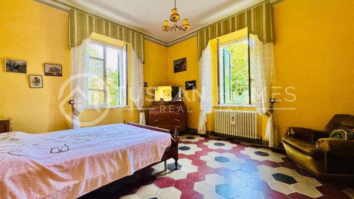 Image No.5-5 Bed Villa for sale