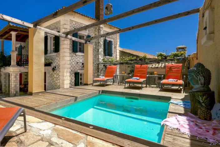 Image No.14-8 Bed Villa for sale