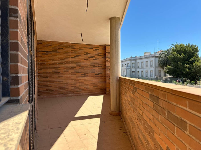 Image No.3-4 Bed Apartment for sale