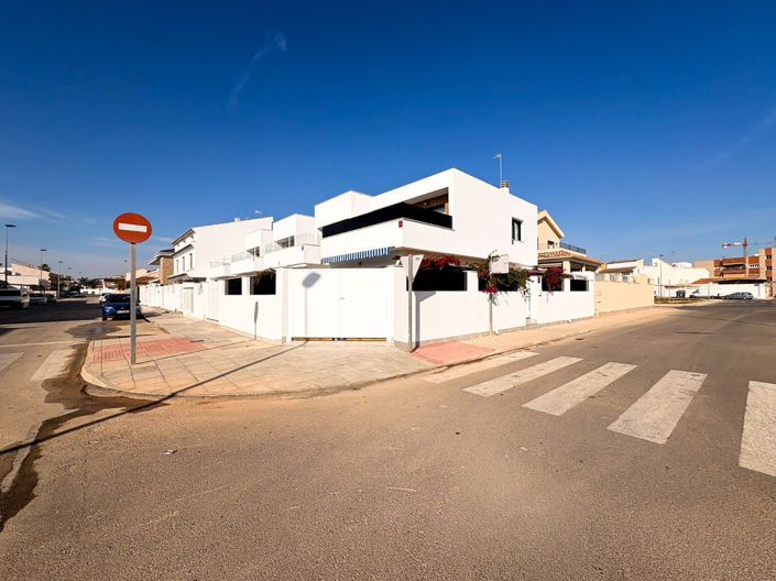 Image No.2-Villa de 3 chambres à vendre à San Pedro del Pinatar