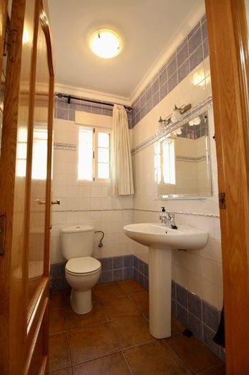 Image No.11-4 Bed Property for sale