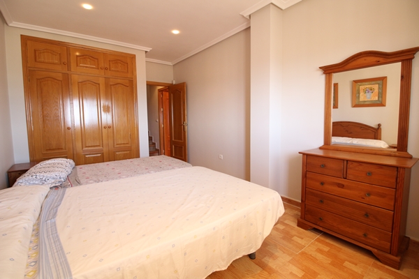 Image No.22-4 Bed Property for sale