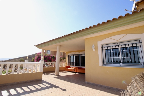 Image No.4-4 Bed Property for sale