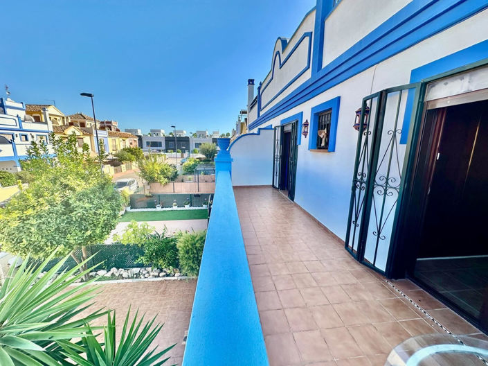 Image No.2-3 Bed Villa for sale