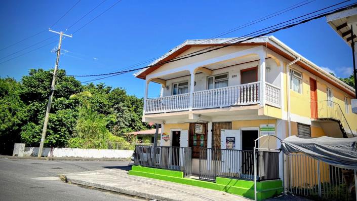 Image No.19-3 Bed Commercial for sale