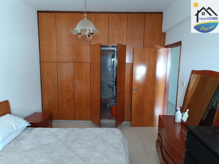 Image No.7-6 Bed House for sale