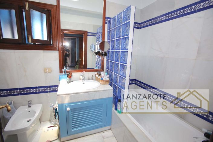 Image No.12-5 Bed Villa for sale