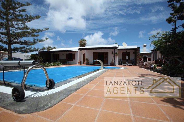 Image No.36-5 Bed Villa for sale